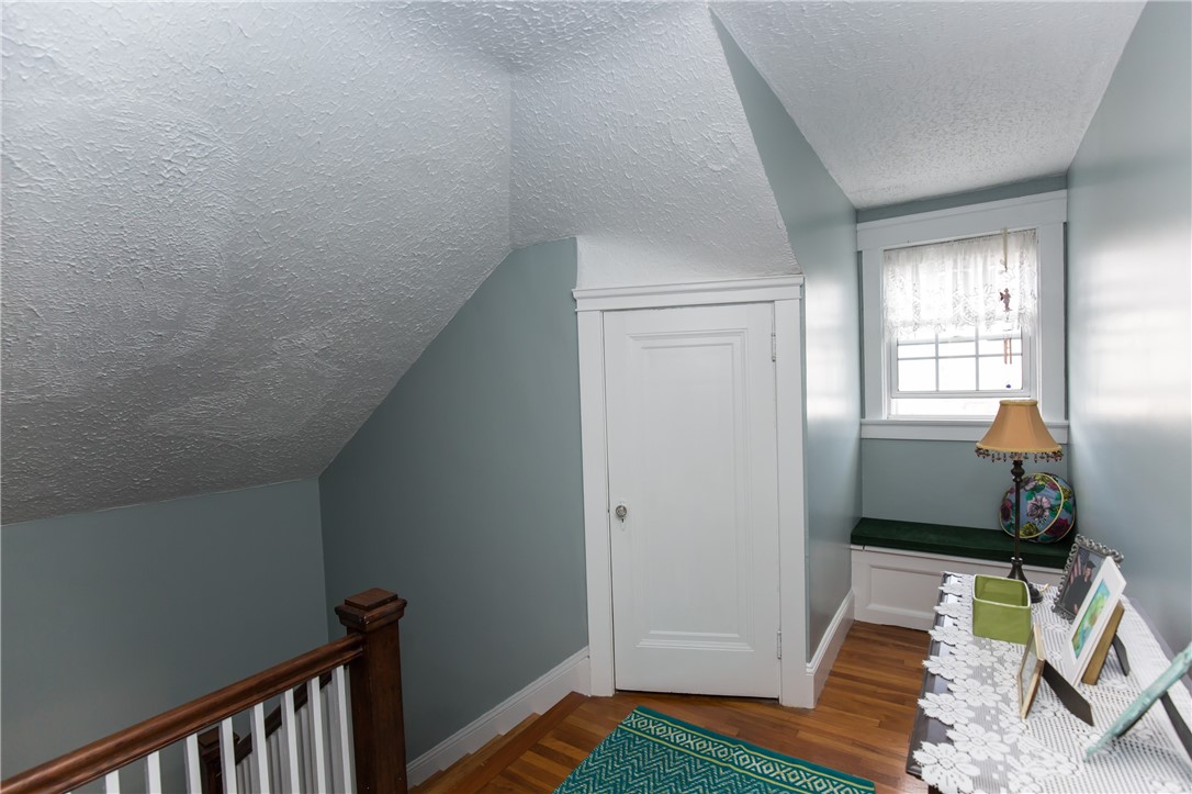 95 Metropolitan Road Providence, RI 02908 - Photo 43 of 49 Gallery Image 43