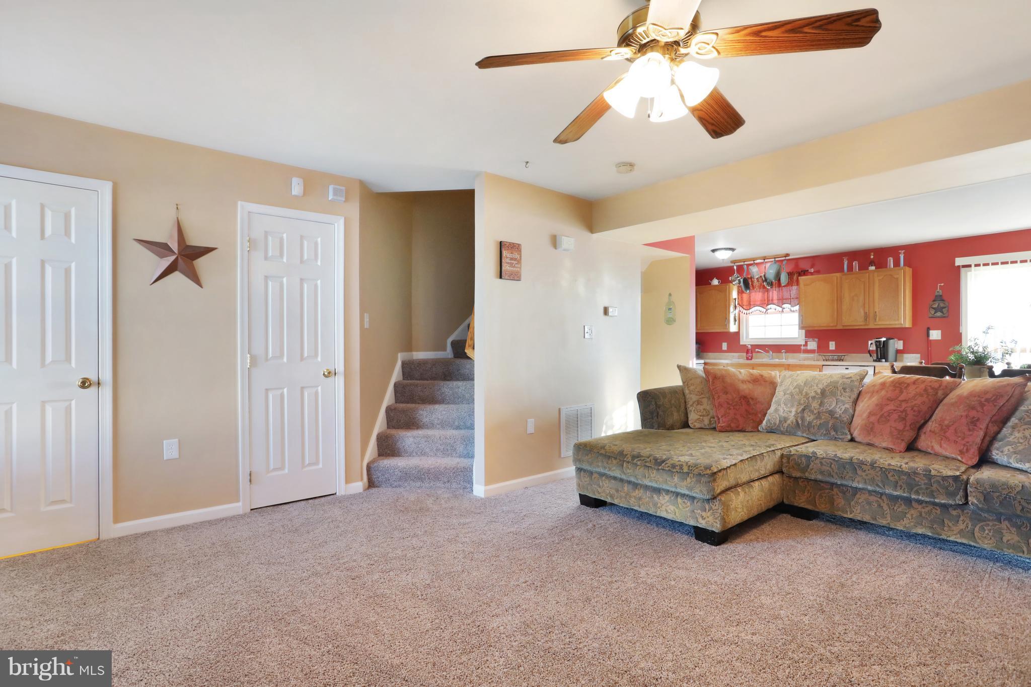 21 Fuzzy Tail Drive Ranson, WV 25438 - Photo 10 of 32 Open Living Room