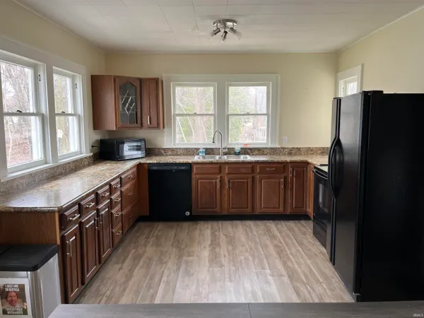 $195,000 | 1010 North Wayne Street, North Manchester, IN 46962