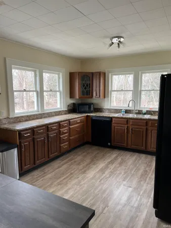 $195,000 | 1010 North Wayne Street, North Manchester, IN 46962
