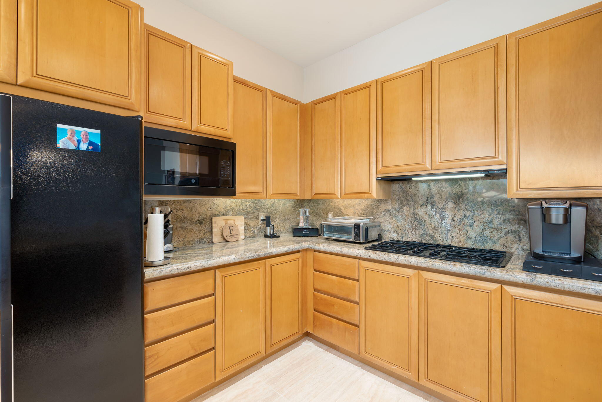 79440 Azahar La Quinta, CA 92253 - Photo 12 of 37 Kitchen