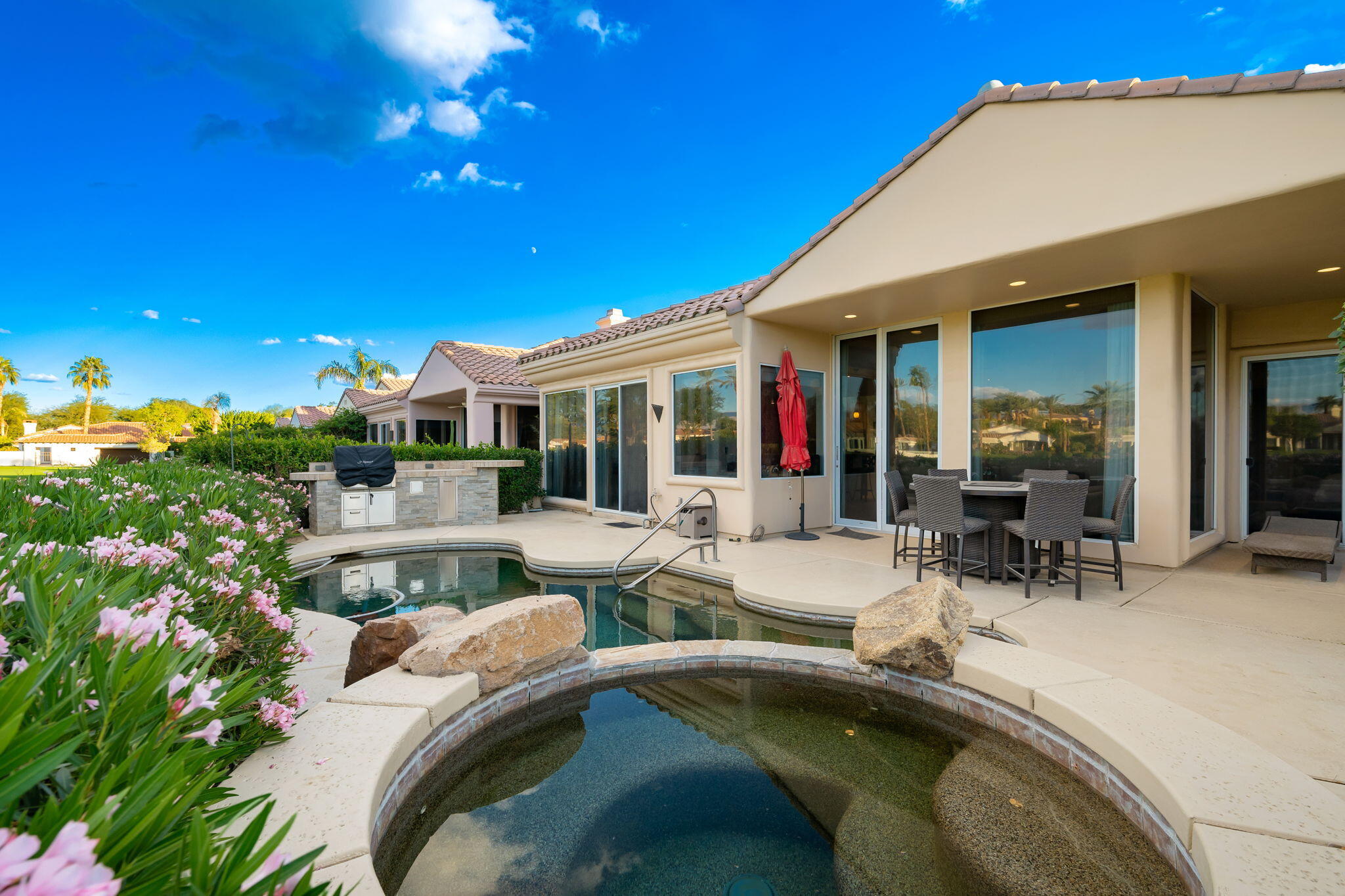 79440 Azahar La Quinta, CA 92253 - Photo 35 of 37 Jacuzzi off Primary