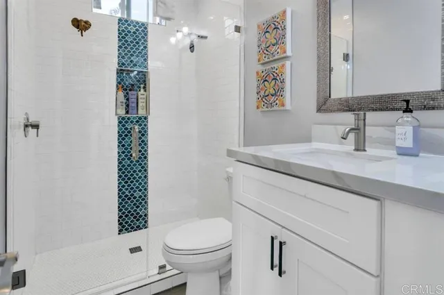 a view of washer and dryer in a utility room