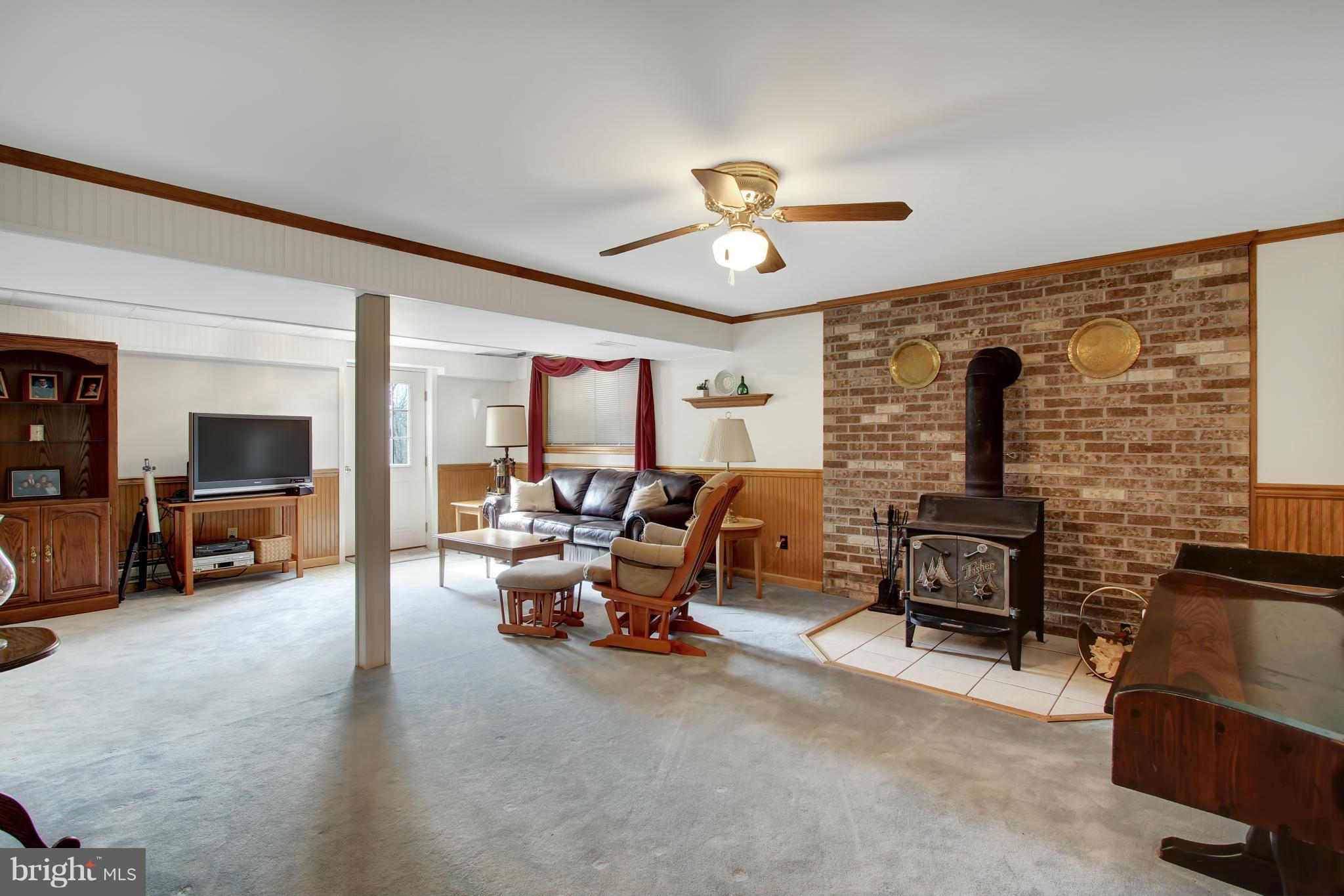 5122 Rocks Road Pylesville, MD 21132 - Photo 20 of 30 Family Room