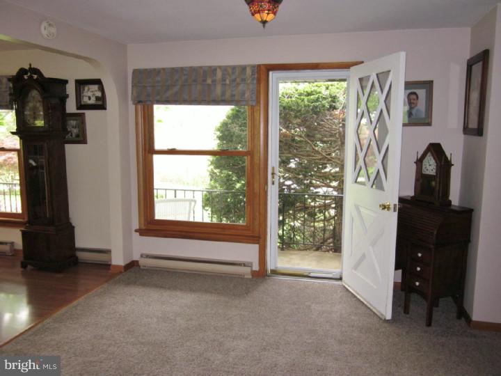 1627 Glen Run Road Atglen, PA 19310 - Photo 4 of 24 Foyer