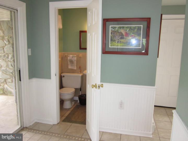1627 Glen Run Road Atglen, PA 19310 - Photo 9 of 24 Bathroom