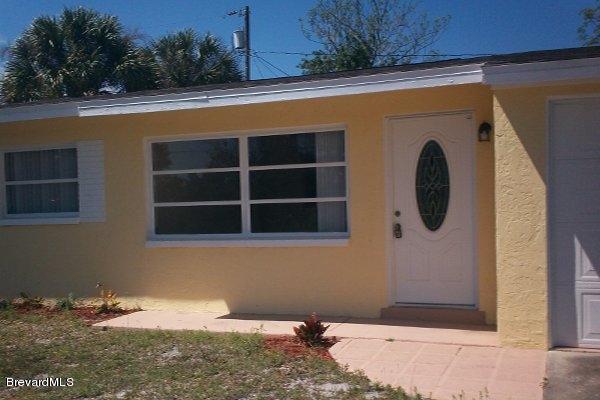 842 Croton Road Melbourne, FL 32935 - Photo 1 of 14 Front of House