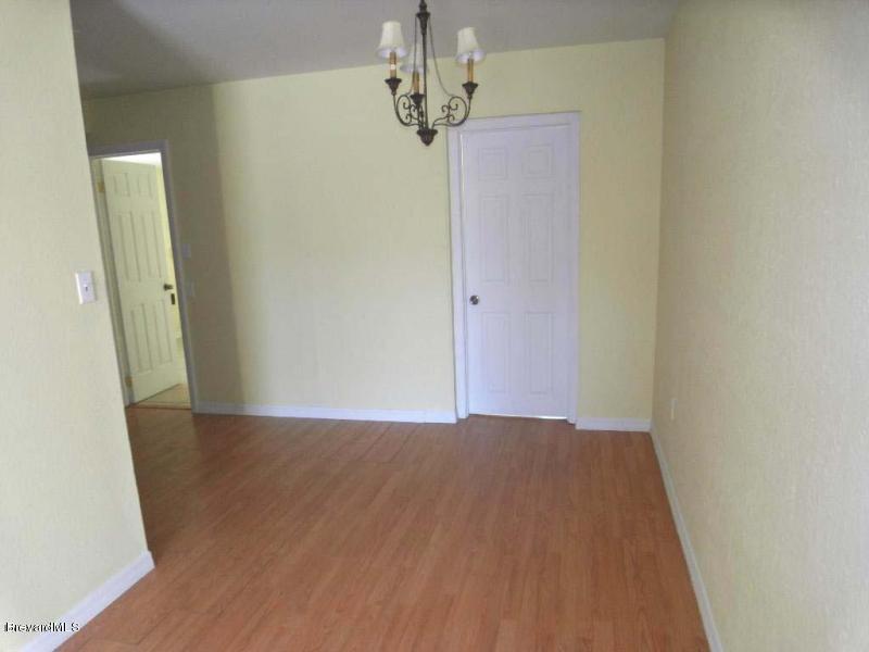 842 Croton Road Melbourne, FL 32935 - Photo 5 of 14 Dining Area