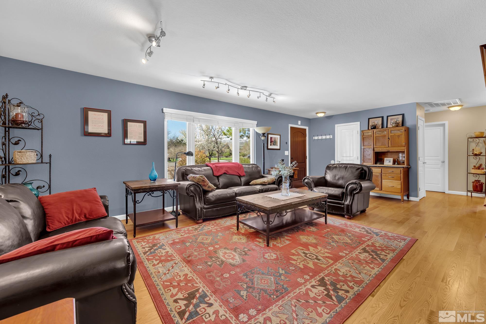 625 Manzanita Lane Reno, NV 89509 - Photo 3 of 40 Photo 3