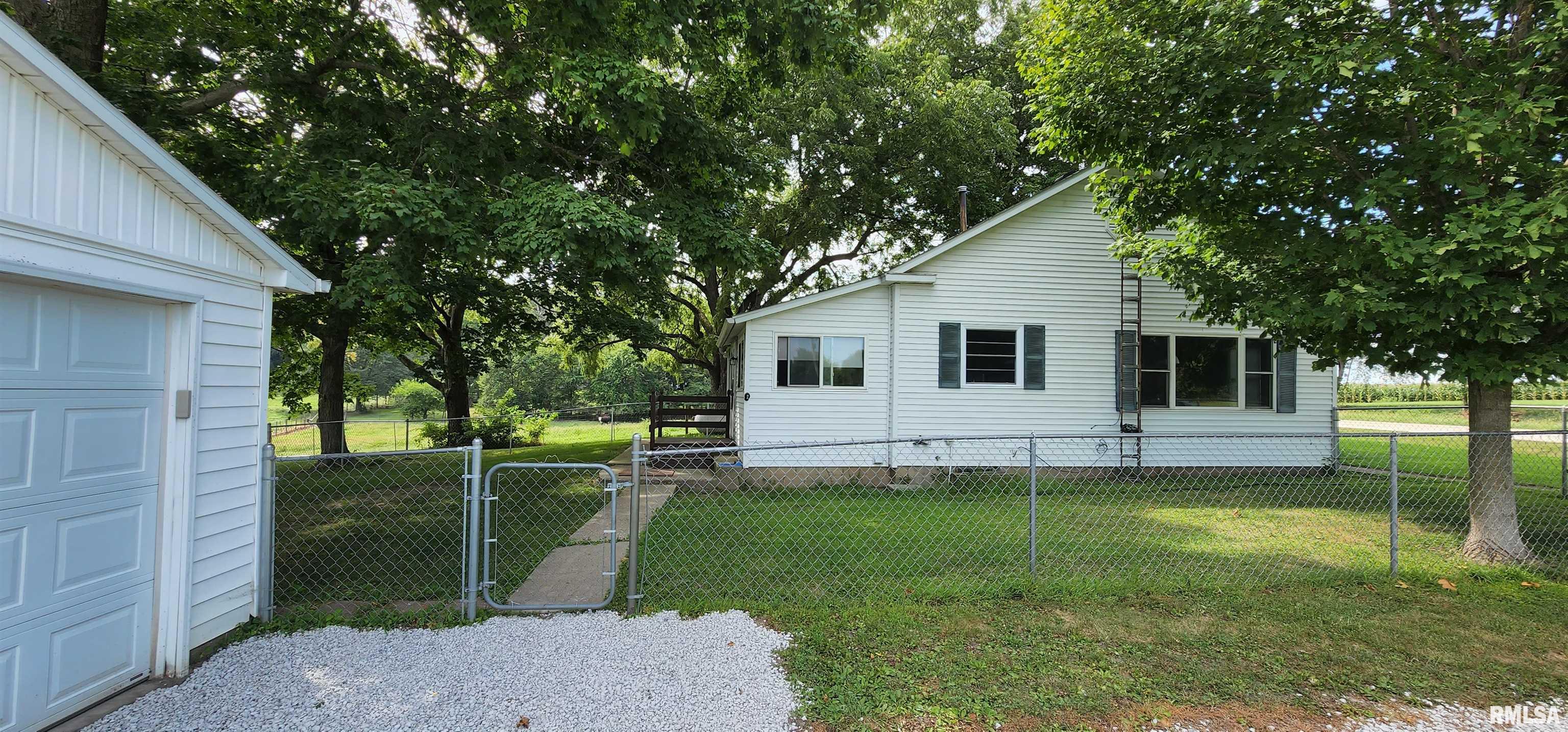 15880 Old Jacksonville Road New Berlin, IL 62670 - Photo 5 of 10