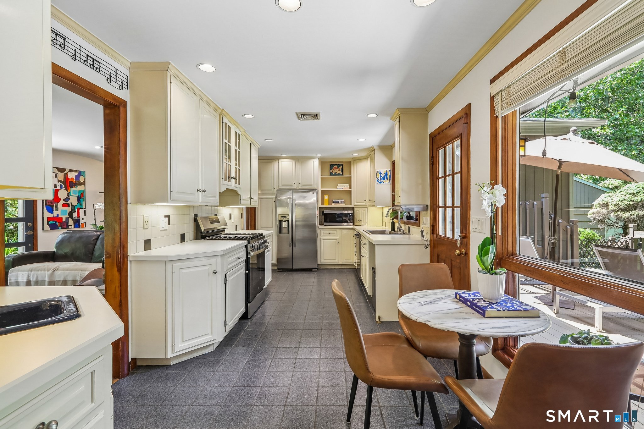 161 Old Stagecoach Road Ridgefield, CT 06877 - Photo 9 of 33 Gallery Image 9