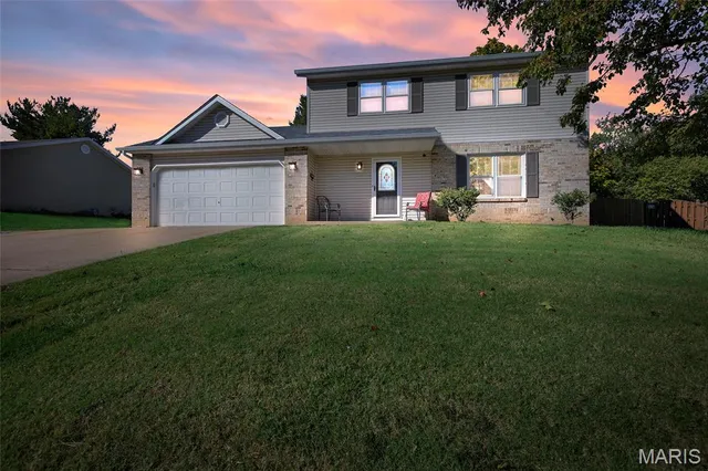 $338,000 | 530 Franklin Avenue, Troy, IL 62294