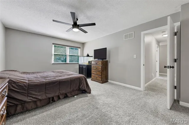 $338,000 | 530 Franklin Avenue, Troy, IL 62294