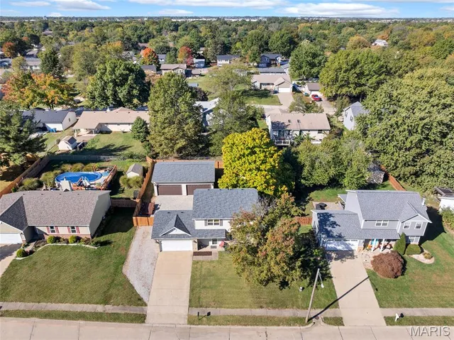 $338,000 | 530 Franklin Avenue, Troy, IL 62294