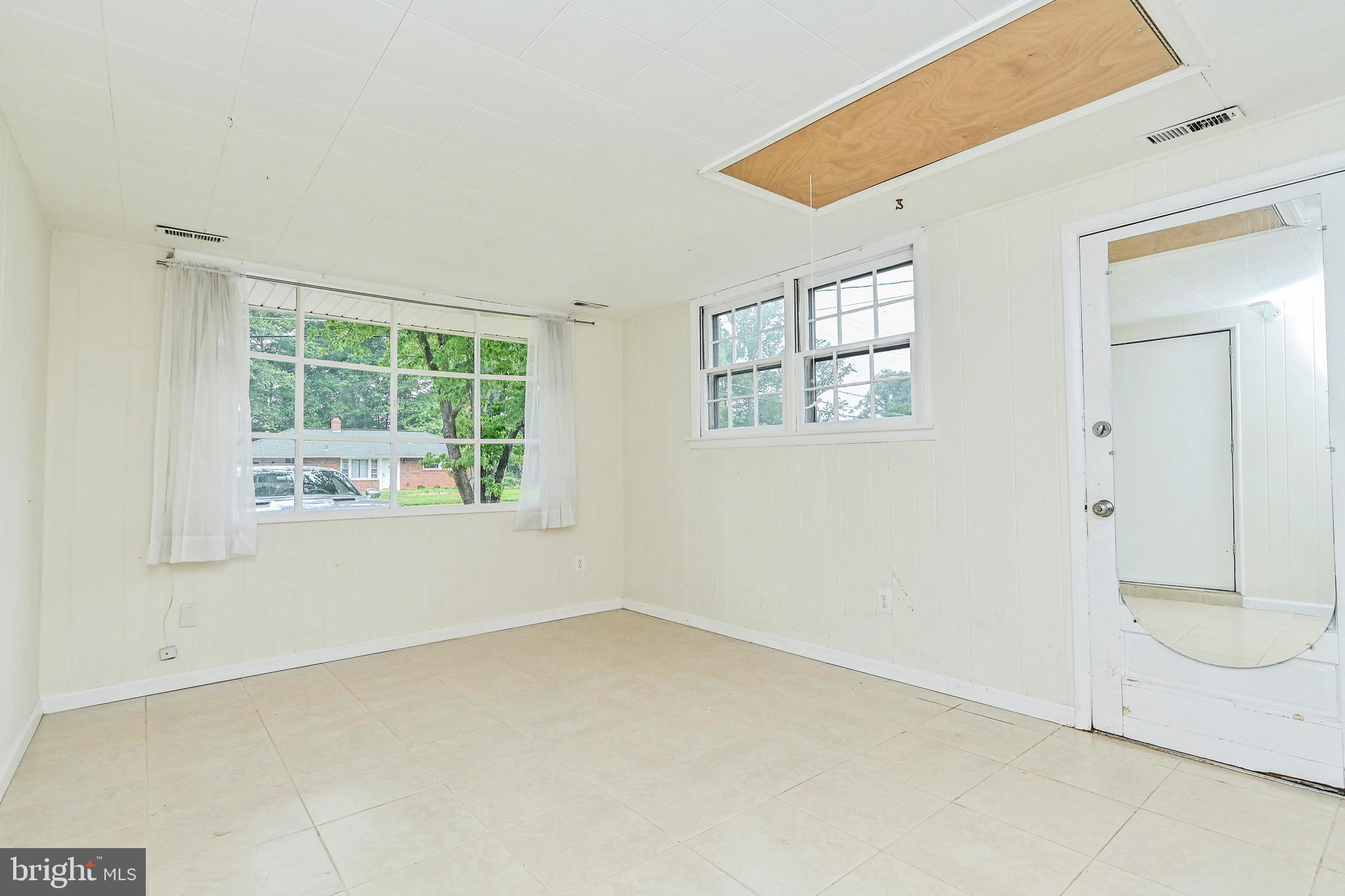 5412 Moultrie Road Springfield, VA 22151 - Photo 13 of 28