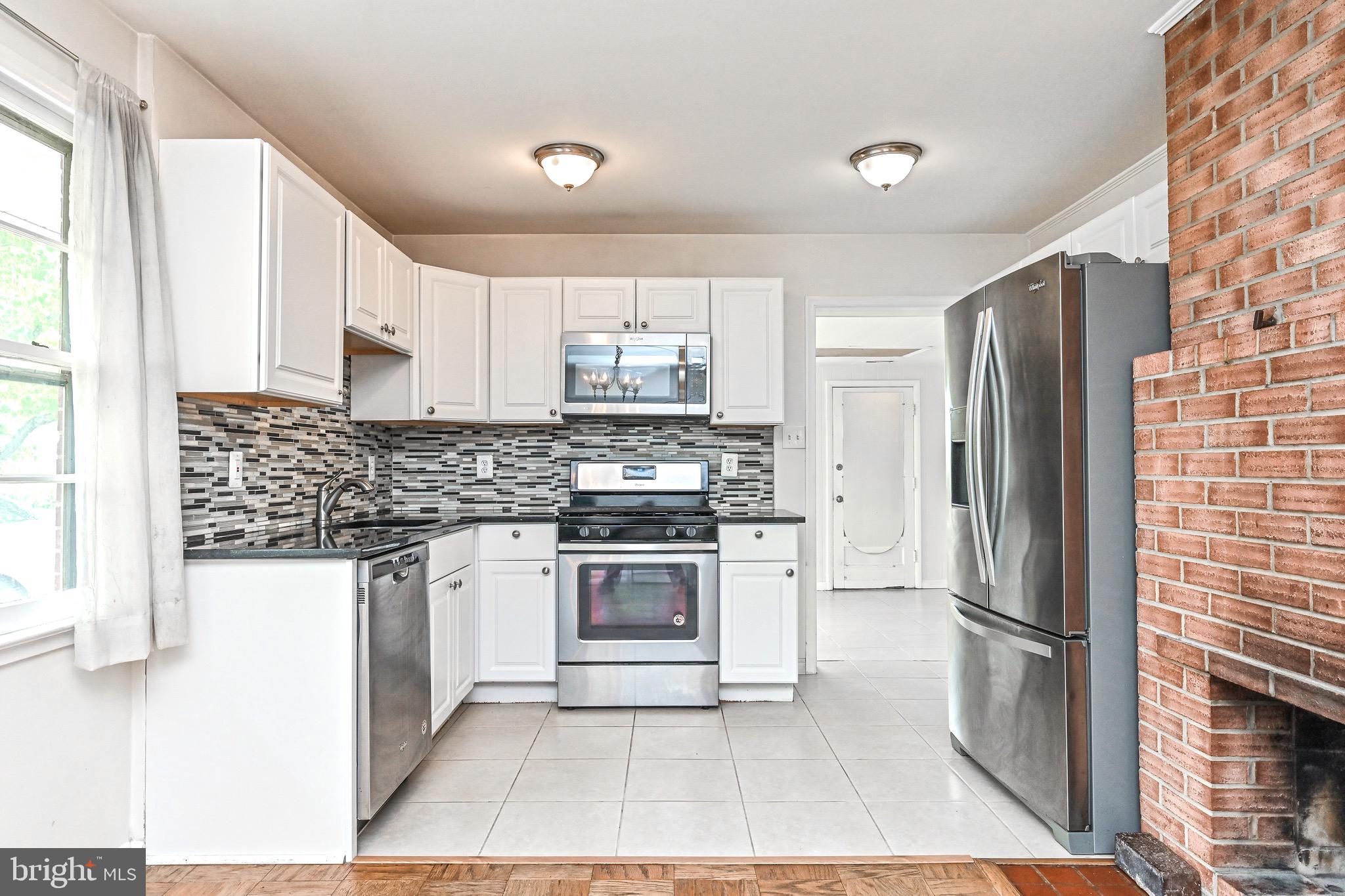 5412 Moultrie Road Springfield, VA 22151 - Photo 5 of 28