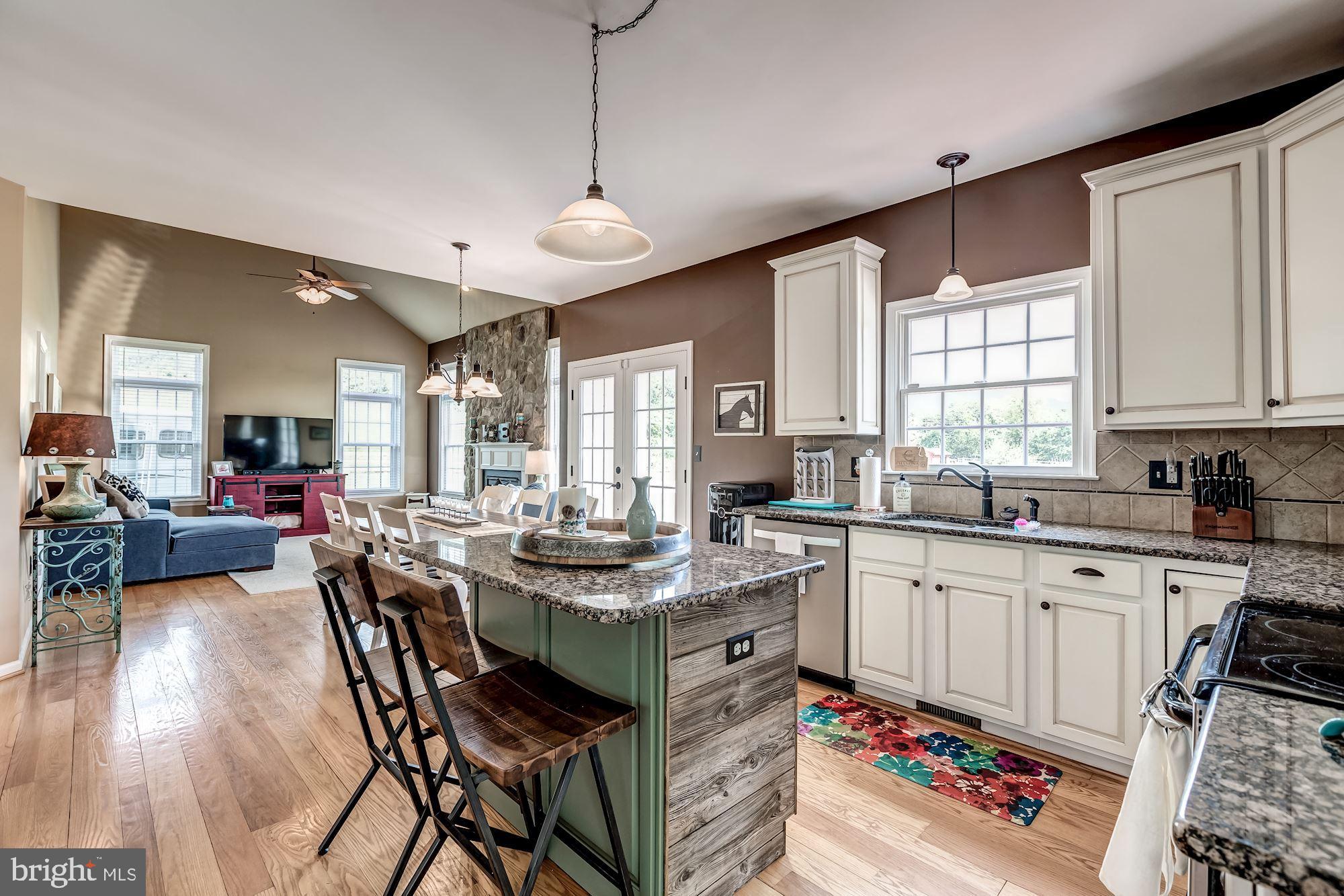 34360 Brownell Road Round Hill, VA 20141 - Photo 18 of 40 Gallery Image 18