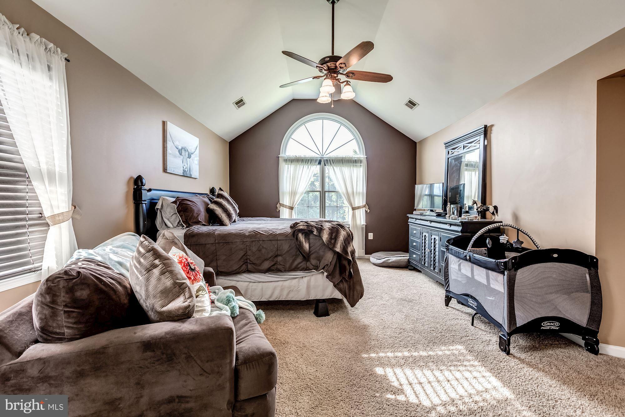34360 Brownell Road Round Hill, VA 20141 - Photo 22 of 40 Gallery Image 22