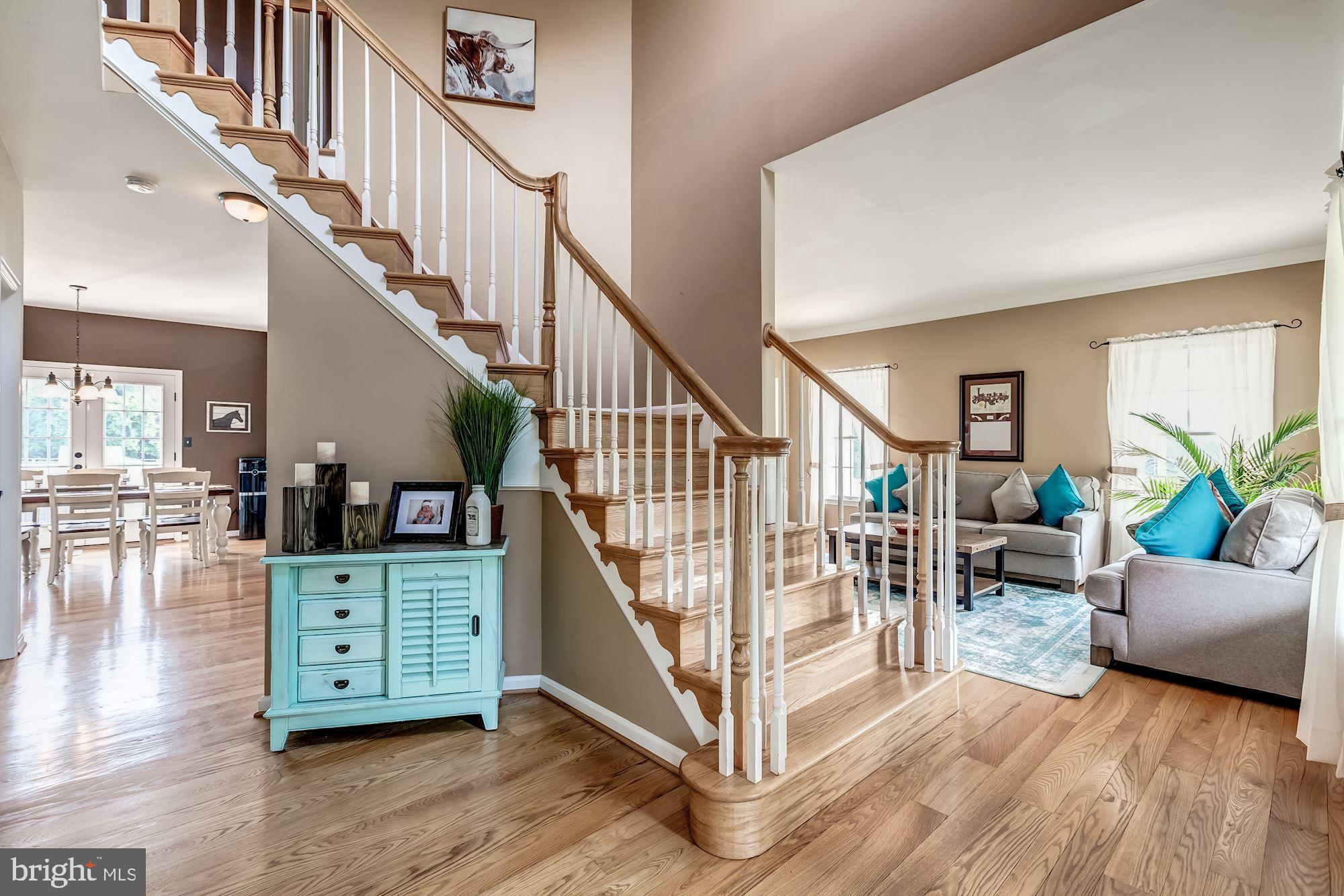 34360 Brownell Road Round Hill, VA 20141 - Photo 4 of 40 Gallery Image 4