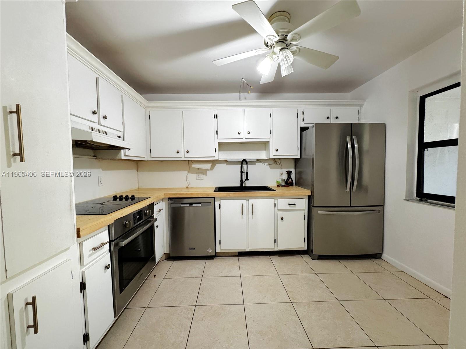 296 Racquet Club Road, Unit 104 Weston, FL 33326 - Photo 3 of 18 Gallery Image 3