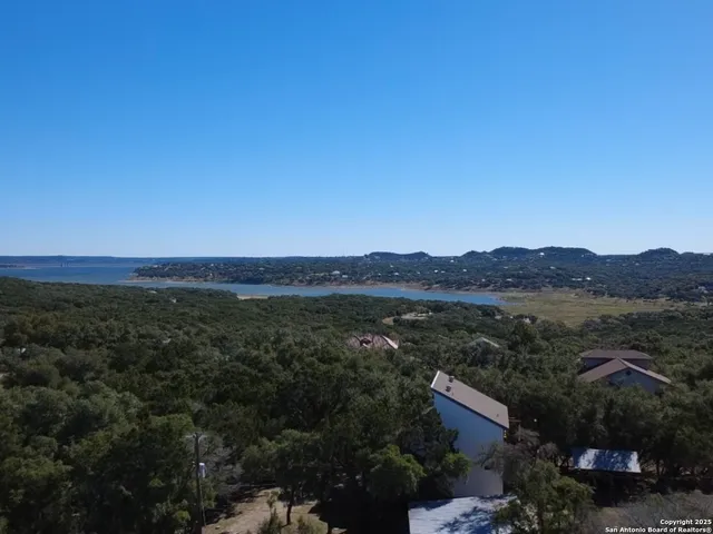 $1,500 | 3058 Westview Drive, Canyon Lake, TX 78133