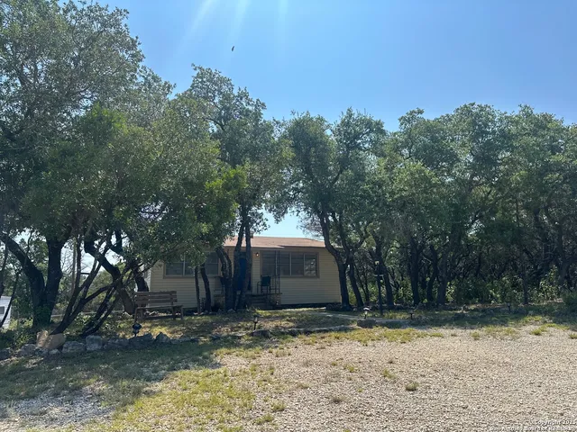$1,500 | 3058 Westview Drive, Canyon Lake, TX 78133