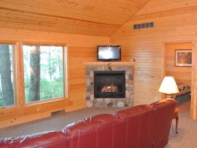 10595 Cedar Falls Road Hazelhurst, WI 54531 - Photo 4 of 20 Gallery Image 4