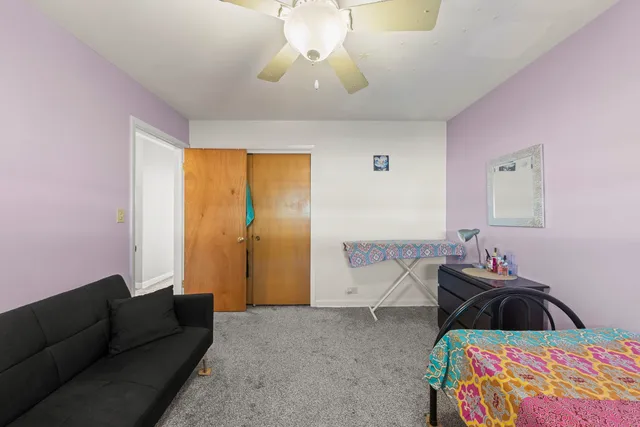 $340,000 | 706 North Western Avenue, Unit B, Park Ridge, IL 60068