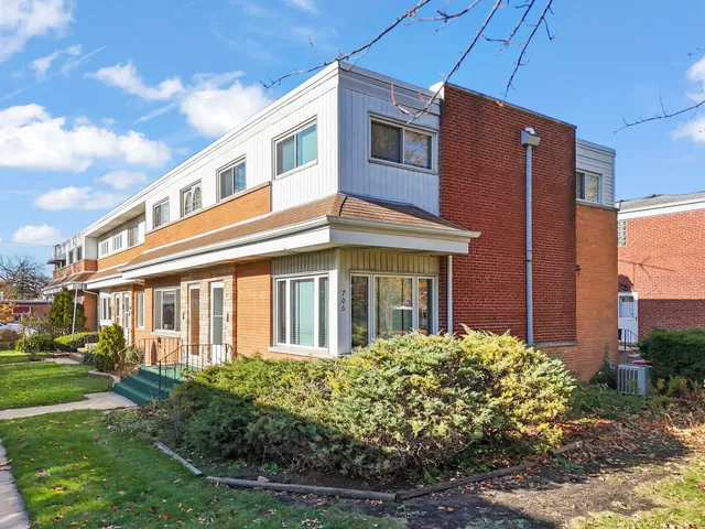 $340,000 | 706 North Western Avenue, Unit B, Park Ridge, IL 60068