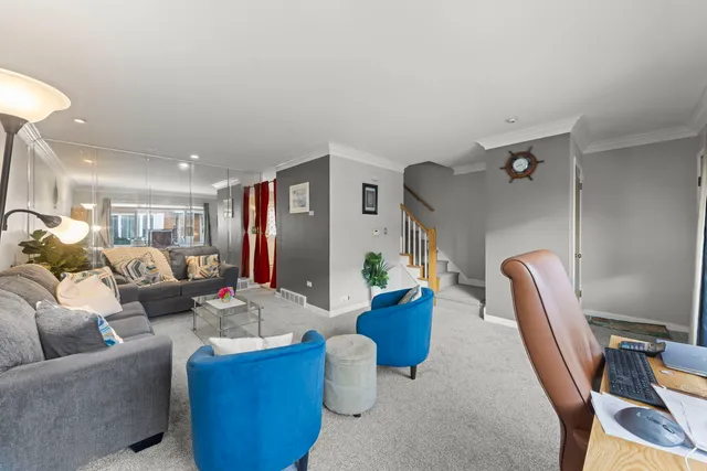 $340,000 | 706 North Western Avenue, Unit B, Park Ridge, IL 60068