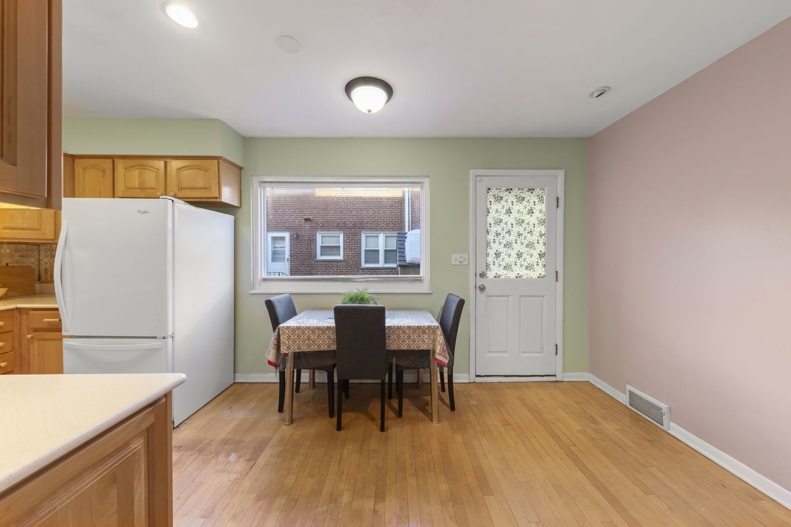 706 North Western Avenue, Unit B Park Ridge, IL 60068 - Photo 8 of 26