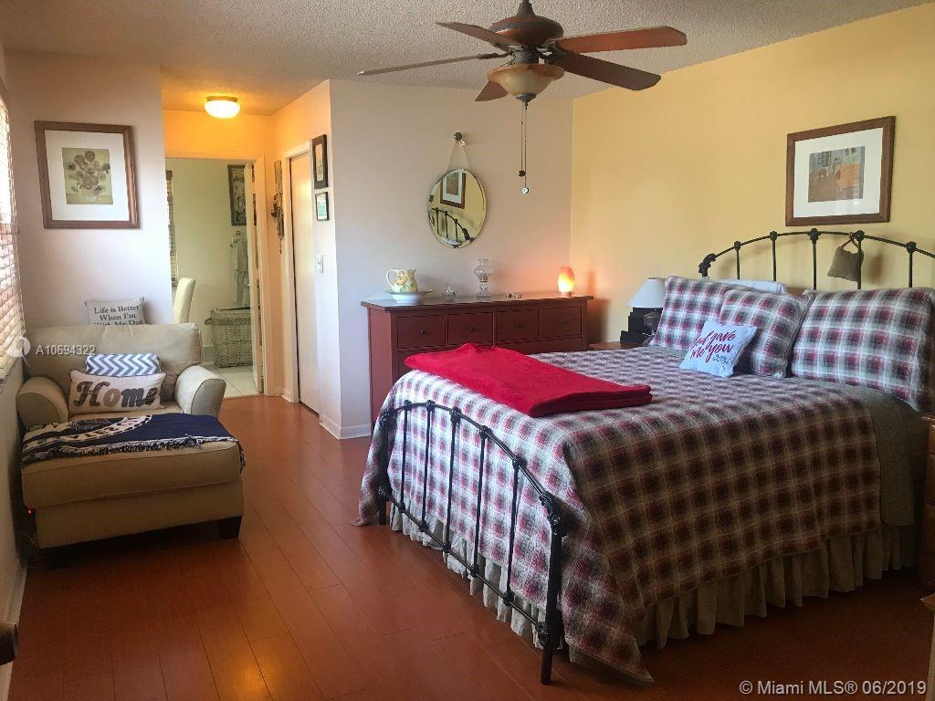 Embassy Lakes Cooper City, FL 33026 - Photo 6 of 10