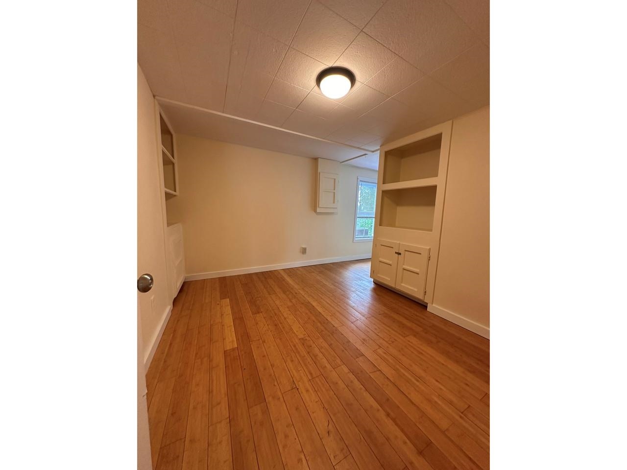 87 Spring Street Burlington, VT 05401 - Photo 10 of 34