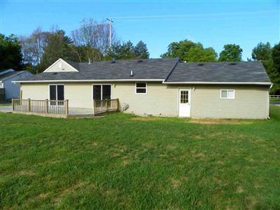 550 North McKinley Road Flushing, MI 48433 - Photo 3 of 12 20159098-2.JPG