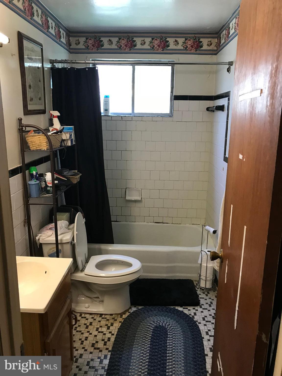 1004 Cedarcroft Road Baltimore, MD 21212 - Photo 7 of 22 Bath