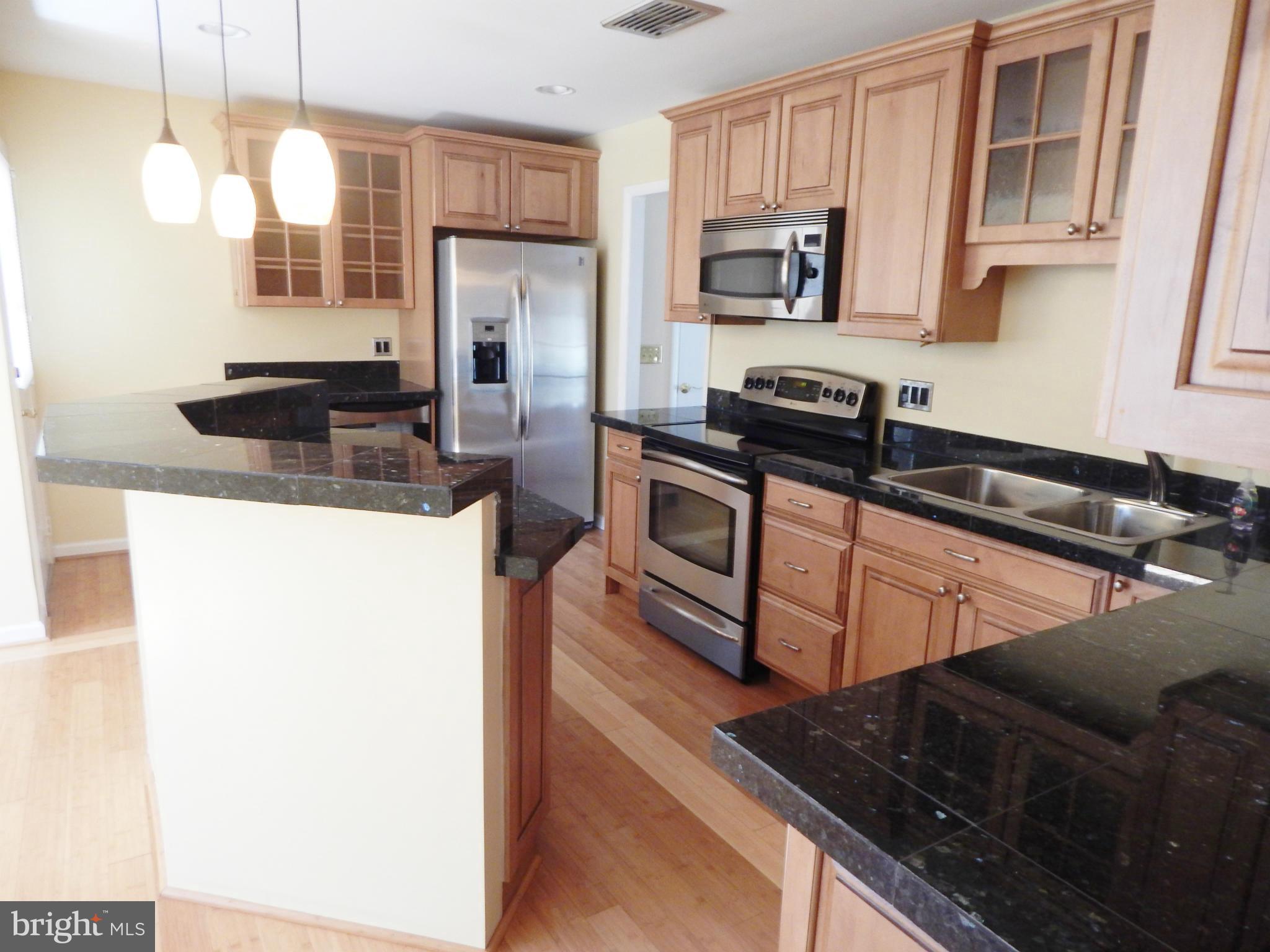 15811 John Dailey Road Accokeek, MD 20607 - Photo 9 of 30 Kitchen