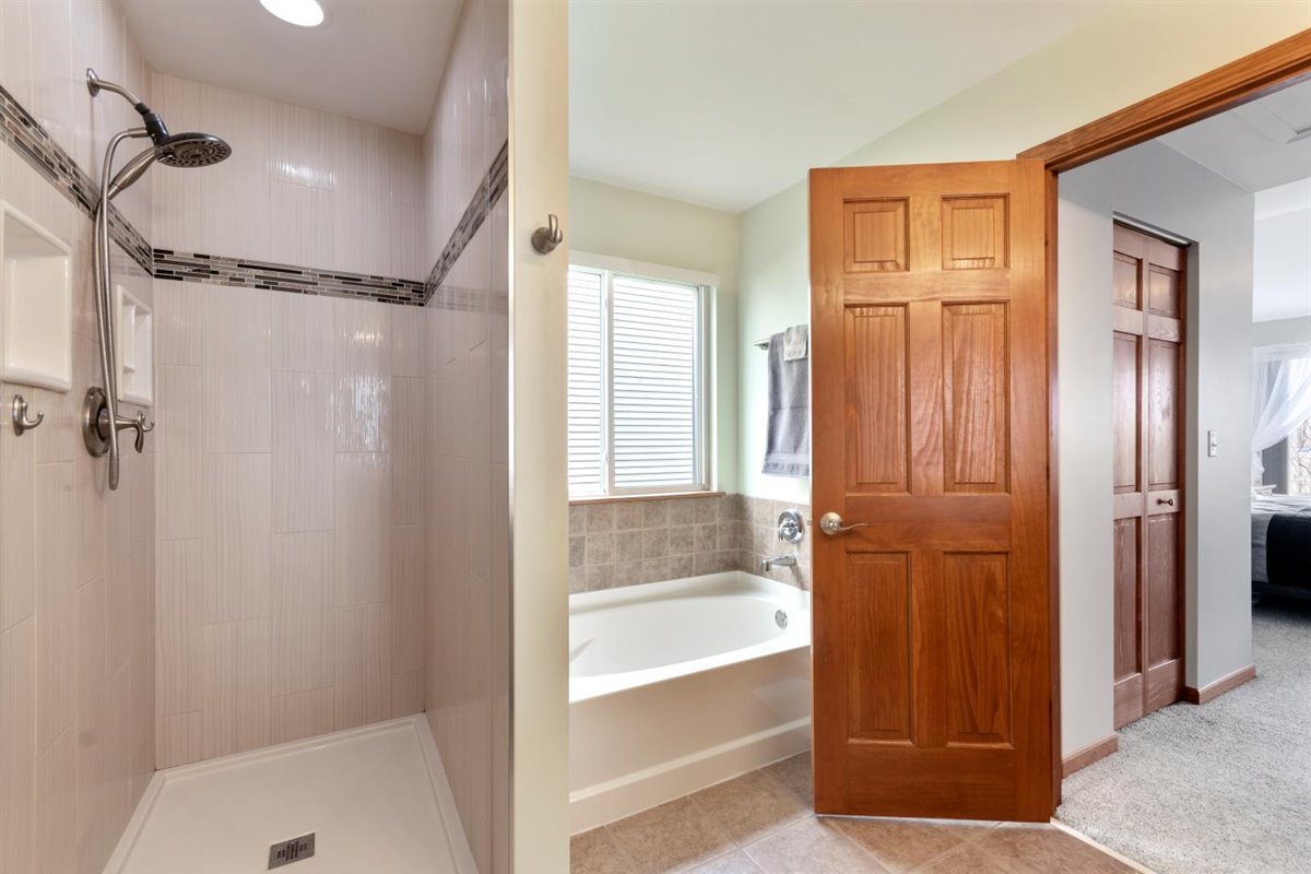 1183 Port Royal Road Pingree Grove, IL 60140 - Photo 15 of 22
