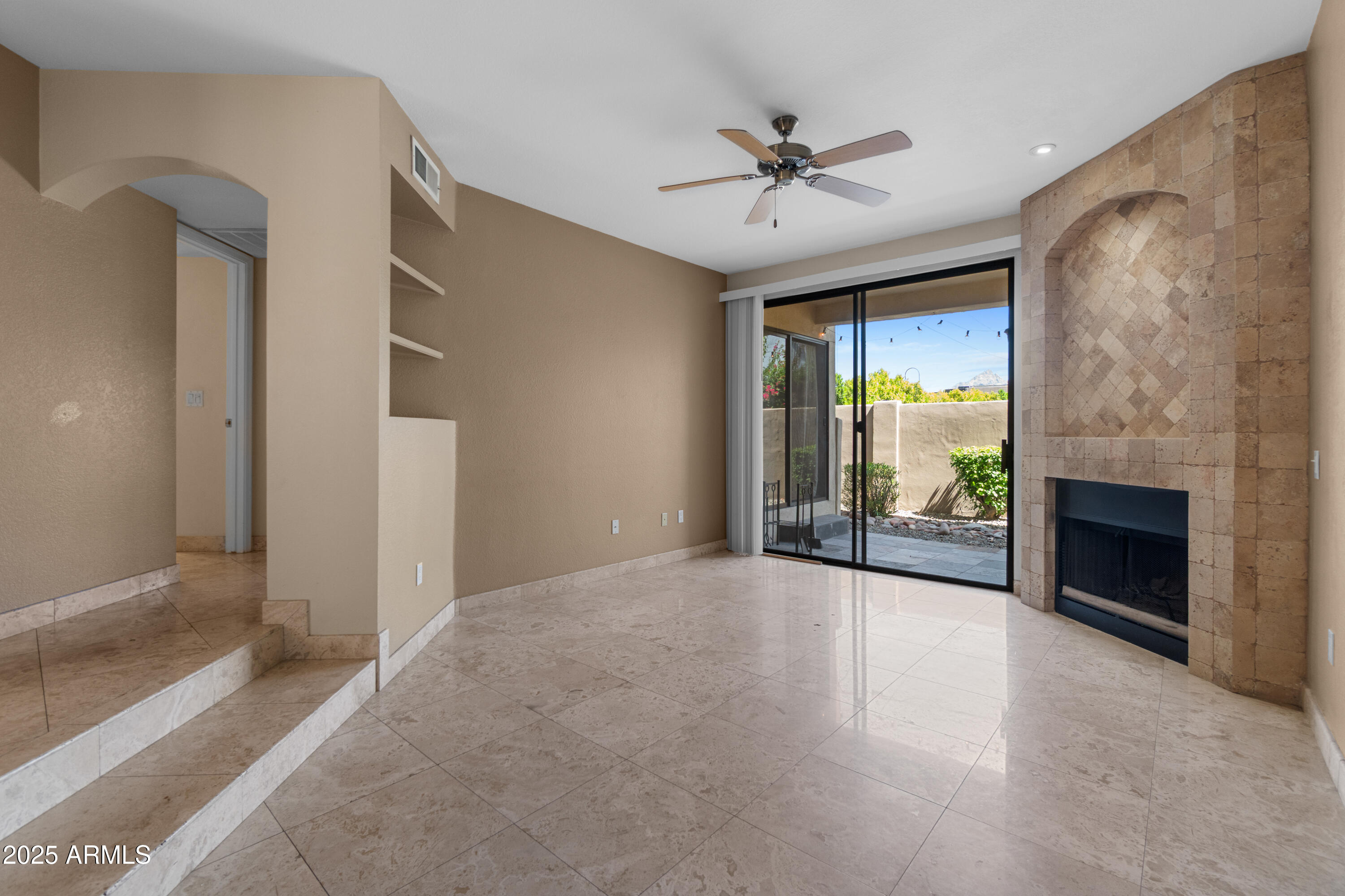 3235 East Camelback Road, Unit 124 Phoenix, AZ 85018 - Photo 12 of 22 13-Living Room