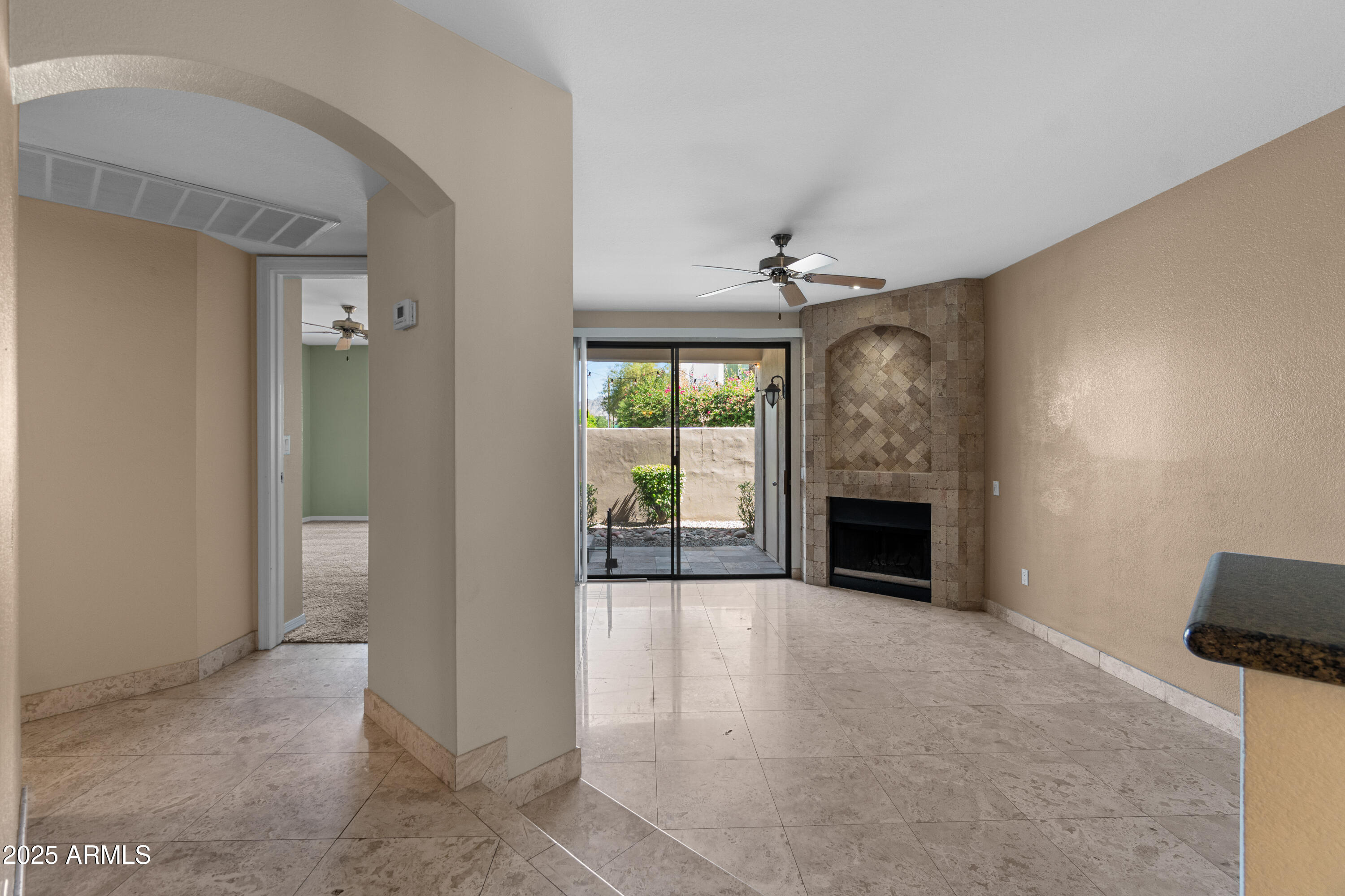 3235 East Camelback Road, Unit 124 Phoenix, AZ 85018 - Photo 13 of 22 12-Living Room