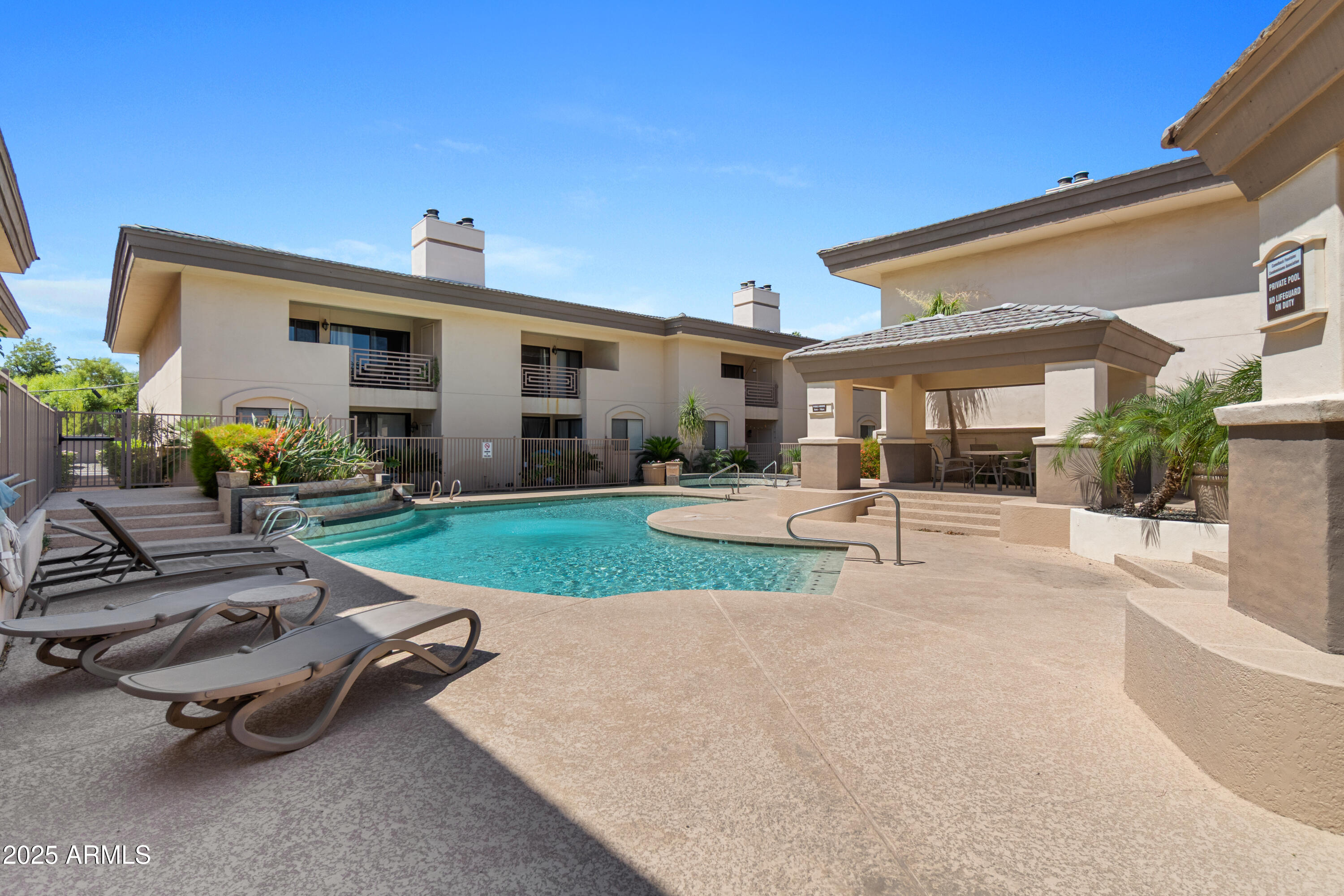 3235 East Camelback Road, Unit 124 Phoenix, AZ 85018 - Photo 21 of 22 24-Community pool