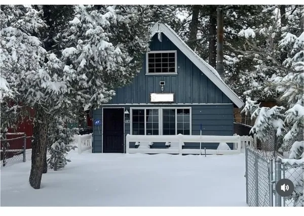 $319,000 | 187 Los Angeles Avenue, Sugarloaf, CA 92386