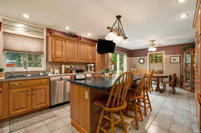 $569,000 | 59093 County Road 29, Goshen, IN 46528