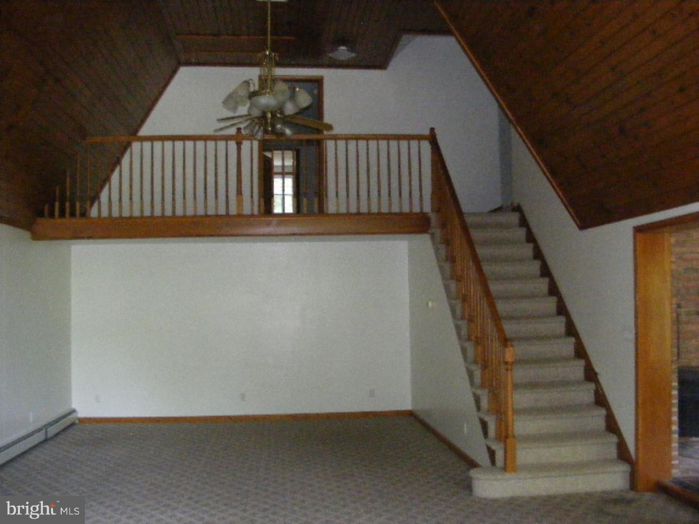 215 Blue Rocks Road Lenhartsville, PA 19534 - Photo 8 of 25 Gallery Image 8