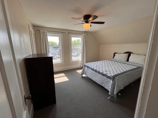 $1,900 | 408 Porter Street, Manchester, NH 03103