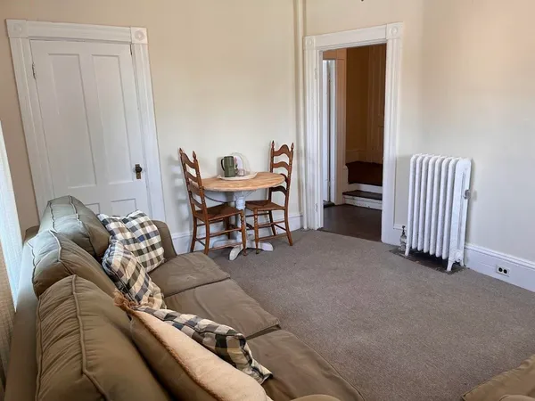 $1,900 | 408 Porter Street, Manchester, NH 03103