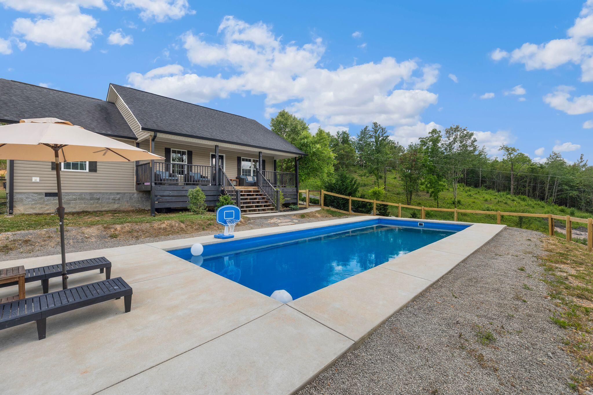 331 Hardin Road Dunlap, TN 37327 - Photo 4 of 45 4_MLS Photos 331 Hardin Rd 2