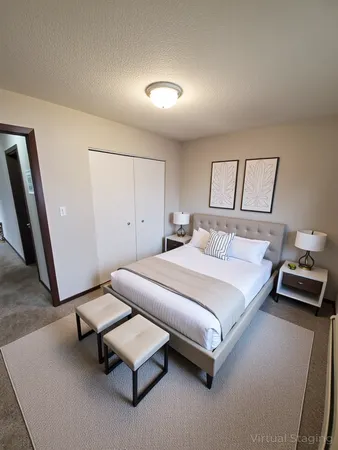 $775 | 725 South 9th Street, Unit 3, Bird Island, MN 55310