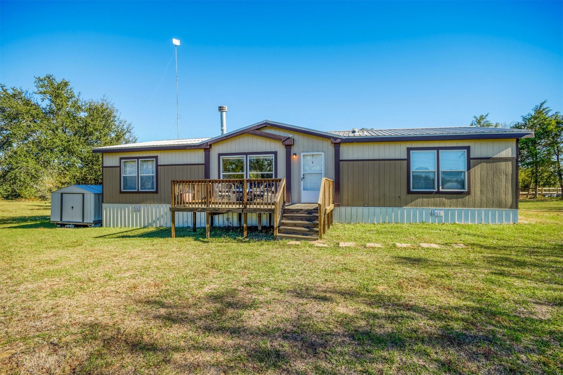 421 Krchnak Road Smithville, TX 78957 - Photo 4 of 40