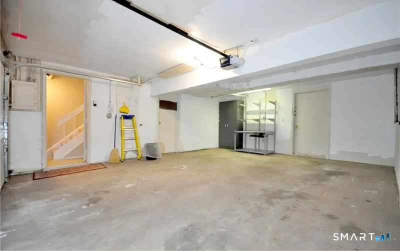 91 Trolley Crossing Lane, Unit 91 Middletown, CT 06457 - Photo 28 of 29 a view of empty room with closet