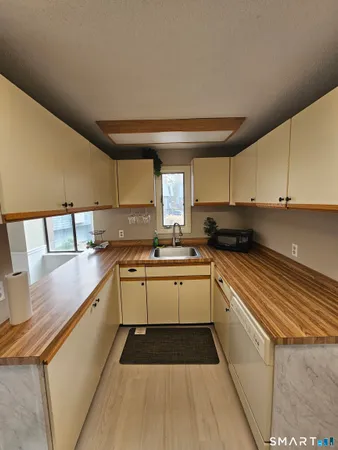 $235,000 | 91 Trolley Crossing Lane, Unit 91, Middletown, CT 06457